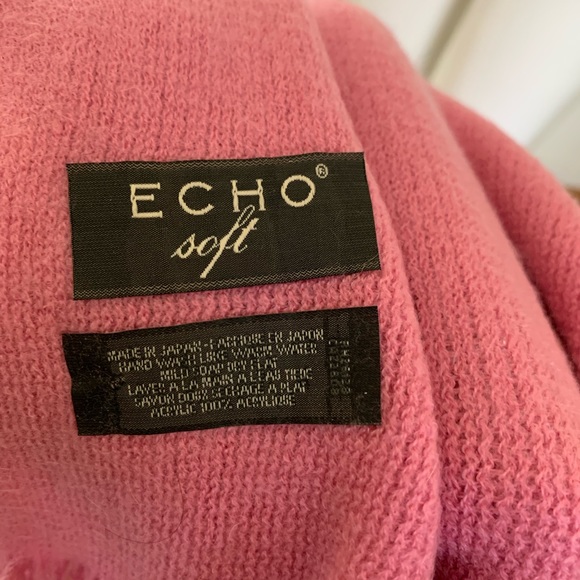 Echo wrap/scarf EUC - Picture 2 of 3